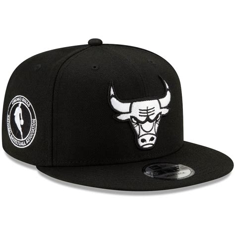 Mens New Era Black Chicago Bulls Logo Side Patch 9fifty Snapback Hat