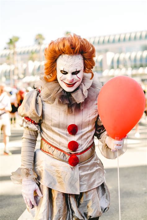 Pennywise From It Best Comic Con Cosplay 2019 Popsugar
