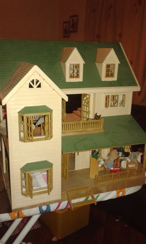 Sylvanian Families Deluxe House On The Hill With Lots Of Furniture And