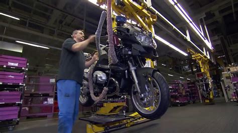 This is the international website of bmw motorrad. BMW Motorcycle Assembly - Berlin Plant - YouTube
