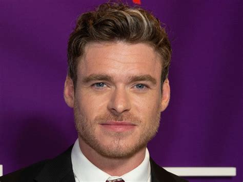 Does he have a girlfriend? "Game of Thrones"-Star Richard Madden: «Alle werden ...