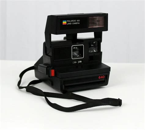 Polaroid 640 Land Instant Rainbow Camera 1980s