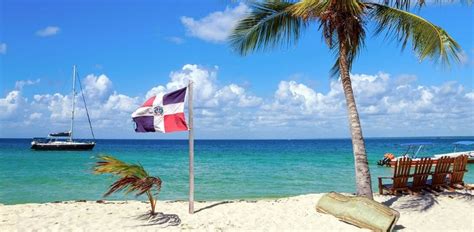 Dominican republic is the second largest and most diverse caribbean country, situated just two hours south of miami, less than four hours from new york and eight hours from most european cities. República Dominicana estará lista para reabrir el turismo ...