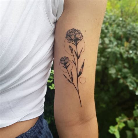 Pin By Katie Durick On Tattoo In 2020 Birth Flower Tattoos Carnation
