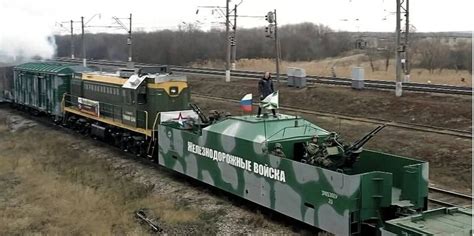 Russia Flaunts Its Unique Armored Train Armed With Mortars Anti