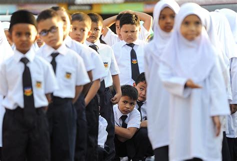 Sekolah public relation terbaik di indonesia. Pelbagai gelagat warnai hari pertama sesi persekolahan ...
