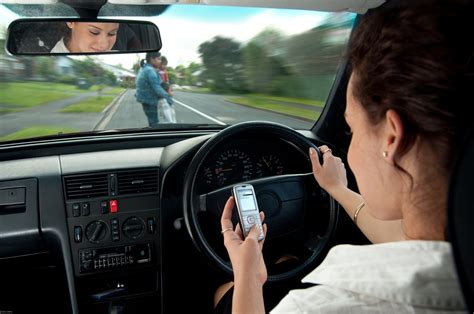 How To Eliminate Phone Distraction While Driving