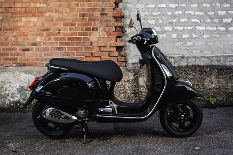 Vespa gts 300 scooters for sale. Vespa GTS 300 HPE SuperTech - Roller & MotorradBox Stuttgart