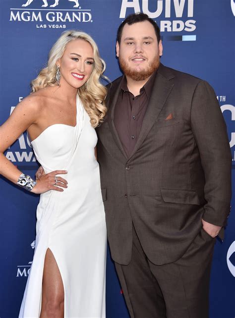 Who Is Luke Combs Wife Nicole Hocking Celeb Jam