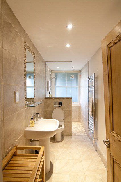 narrow bathroom designs      small narrow