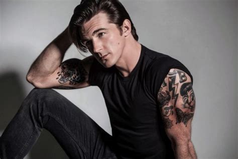 He is an actor, known for drake & josh (2004), superhero movie (2008) and yours, mine & ours (2005). What's Drake Bell Net Worth 2020? - Butterfly Labs