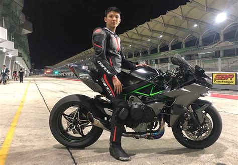 As of 3 june 2021, kawasaki motorcycle prices start at ₱122,500 for the most inexpensive model klx 150l and goes up to ₱1.8 million for the most expensive motorcycle model kawasaki ninja h2. Speak Your Mind Thread - Page 1126 - Outside the UFC - UFC ...