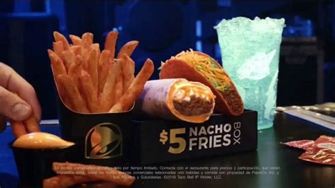 Taco Bell 5 Nacho Fries Box Tv Commercial Persiguiendo Oro Con Darren Cr Ispottv