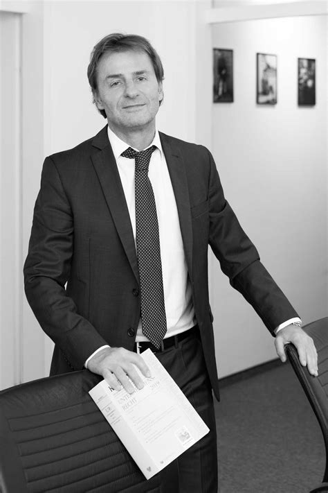Das Team Notariat Dr Fister Paul In 1100 Wien