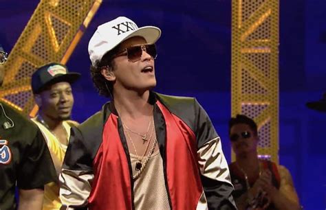 Bruno Mars Debuts His New Song Chunky On Snl Complex