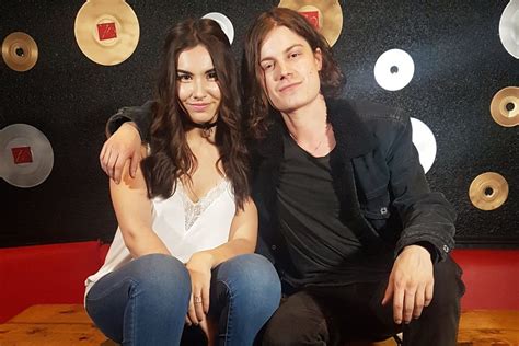 Gimme Your Answers 3 A Video Interview W BØrns Alicia Atout