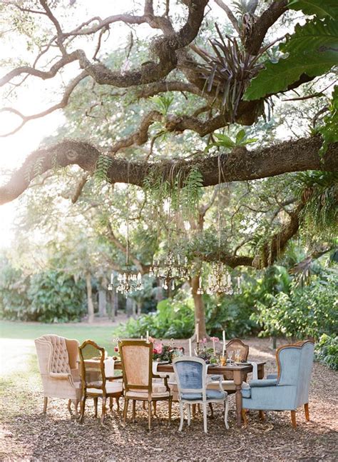17 Chic Ways To Add Vintage Charm To Your Wedding Spring Wedding