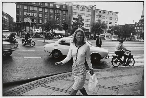Lessons In The Street Philosophy Of Garry Winogrand Huck