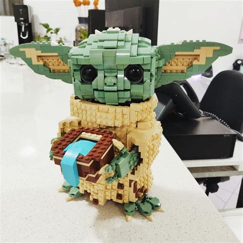 Lego Moc The Child Aka Baby Yoda By Allouryuen Rebrickable Build