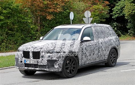 The bmw x7 has a lot to offer: The 2018 BMW X7 shows us what will be their definitive headlights