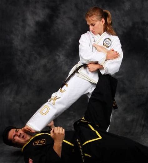 Pin By M T On Sport Martial Arts Girl Female Martial Artists