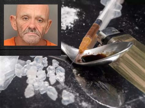 Florida Man Tells Police Hes Allowed To Carry Meth Ask The Fbi