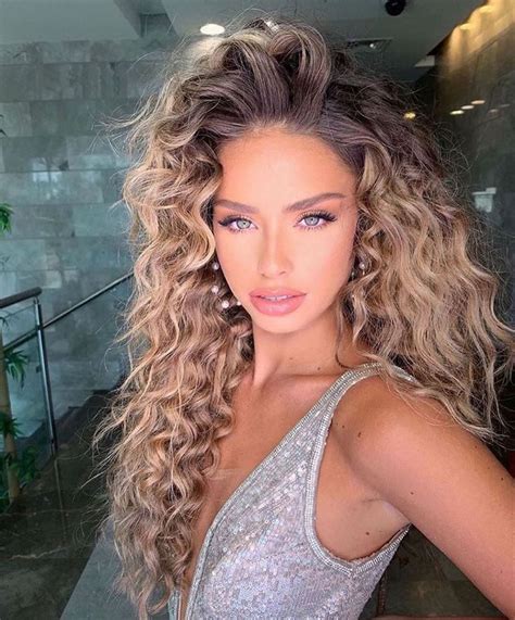 On Instagram “curlybeauties Beautifulgirls Girls Luxuryladysclub” Hair Styles Curly Hair