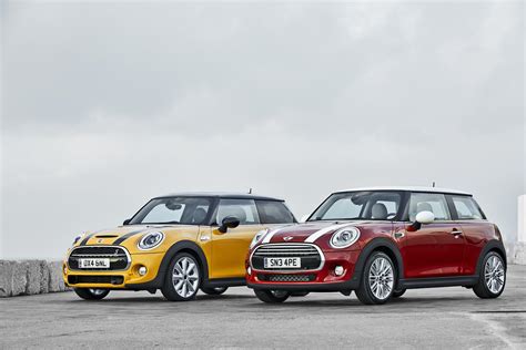The Differences Between The Mini Cooper And Mini Cooper S Braman Mini Braman Mini Palm Beach