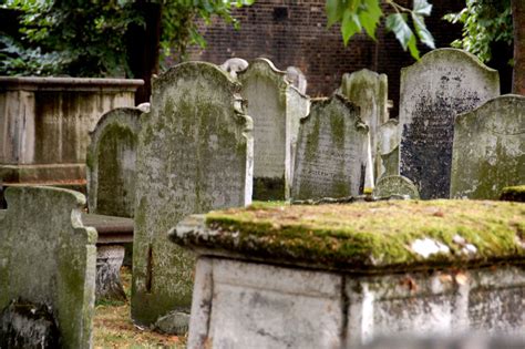 Britains Best Places To See Heritage Graveyards And Cemeteries