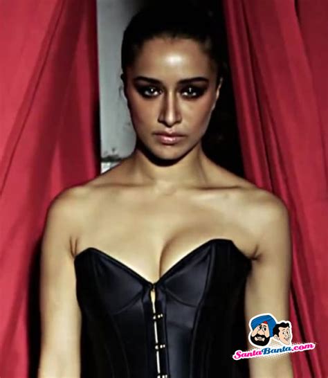 Shraddha Kapoor Deep Cleavage Show Deep Cleavages Queens Photos