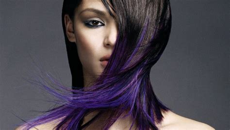 En la sección de pelucas descubrirás una gran selección de pelucas de mujer y de hombre, complementos de cabello en fibras sintéticas o en cabello natural. Ideas para cambiar el color del cabello.