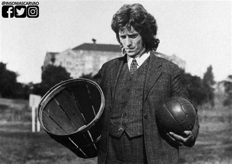 Com 76 jogos realizados, o jovem possui 15 gols pelo alvinegro. em 1891, um jovem Jorge Jesus inventa a... - Insónias em ...