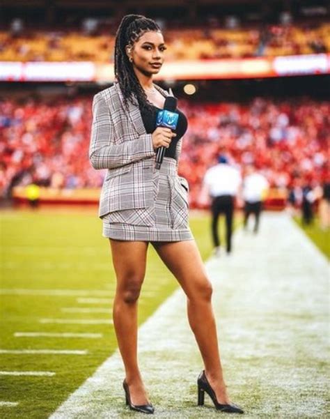 Meet Taylor Rooks Americas Hottest Sports Reporter Who Keeps Going