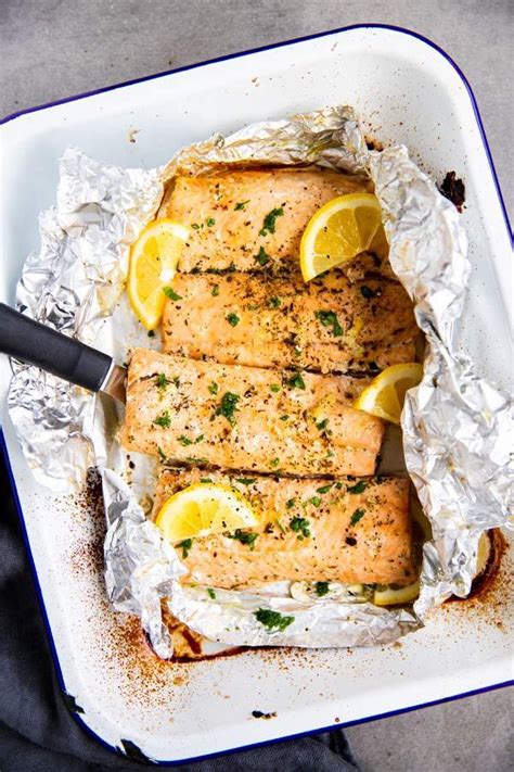 How to bake salmon in foil: Lemon Garlic Butter Salmon Baked in Foil | THM S | THM S ...