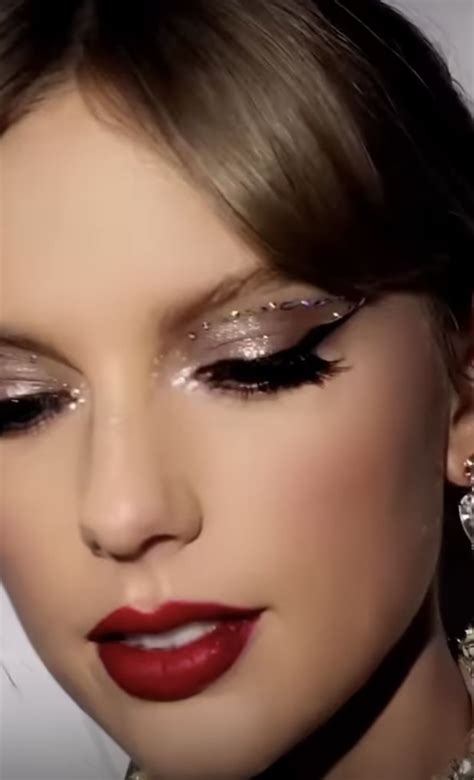 Taylor Swift Nails Taylor Swift Makeup Taylor Swift Costume Taylor