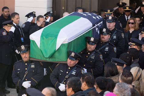 Dignitaries, and Thousands of Cops, Mourn Rafael Ramos at Funeral ...