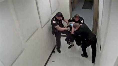 No Criminal Charges For Officer S Excessive Force In Jail Beating Of Suspect Wham