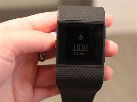 The New Fitbit Is Giving People An Itchy Red Rash Business Insider