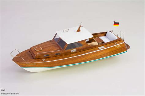 Aero Naut Diva Radio Control Cabin Cruiser Boat Wooden Kit