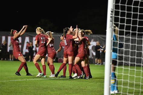 Ncaa Womens Soccer Tournament Wsu Beats Top Seeded Virginia Moves On