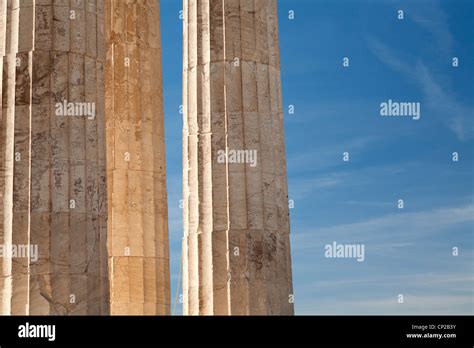 Detail of the Parthenon pillars. Athens, Greece Stock Photo - Alamy