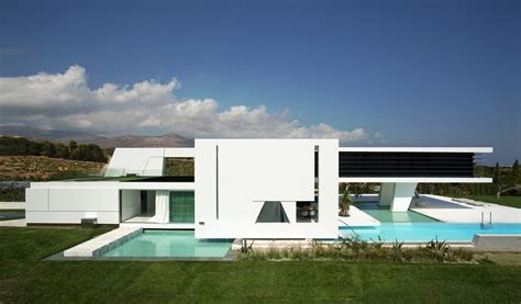 Designed and built just last year by contractor simon steffensen, the home has a… Impressive Ultra Modern House in Athens - Architecture Beast
