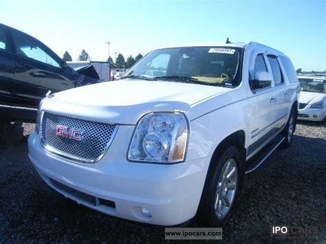 2010 Gmc Yukon Car Photo And Specs