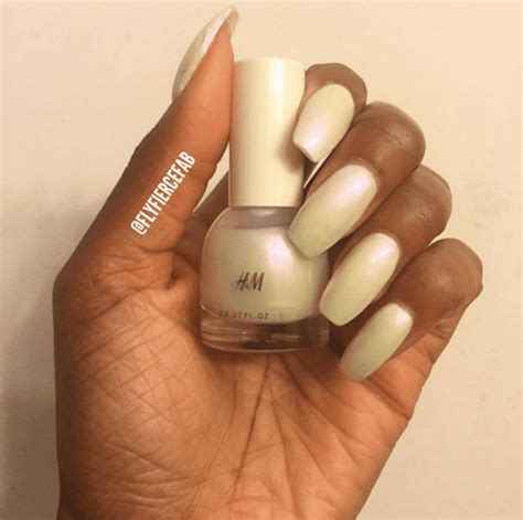 12 Luminous Nail Options That Will Make You Glow And Shimmer Trendfrenzy