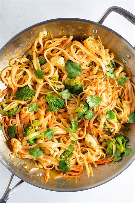 Spicy Coconut Curry Chicken And Rice Noodles Recipe Recipe Coconut