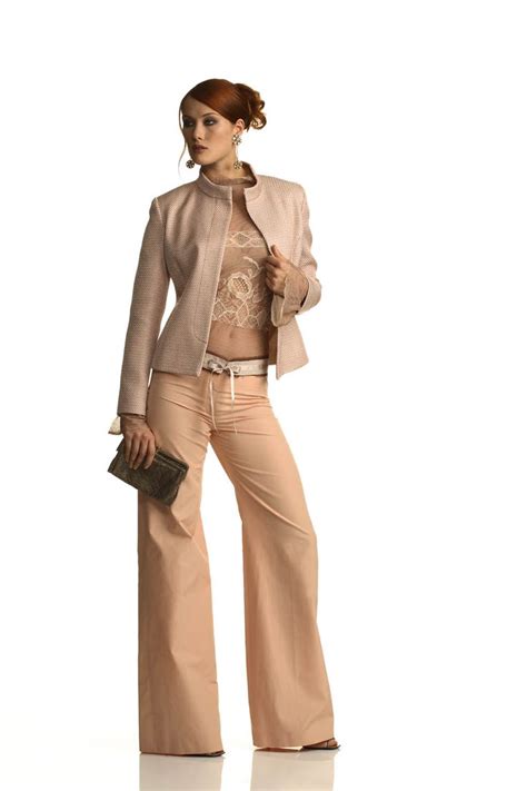 Completo di giacca e pantalone usate un sola volta veramente bello e ottimo stato,con dettagli in raso. 51 best images about La Nuova Sartoria & CARNET de mode on ...