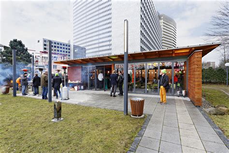 Tote und verletzte bei schwerer zugkollision in tschechien. Bauprojekte zeitgenössischer Deutscher Architekten, Planer ...