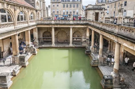 Bath Bains Romains De Bath Le Guide Vert Michelin