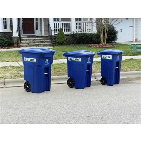 Toter 32 Gallon Cart Garbage Bin Trash Can Blue Storage 2 Wheel