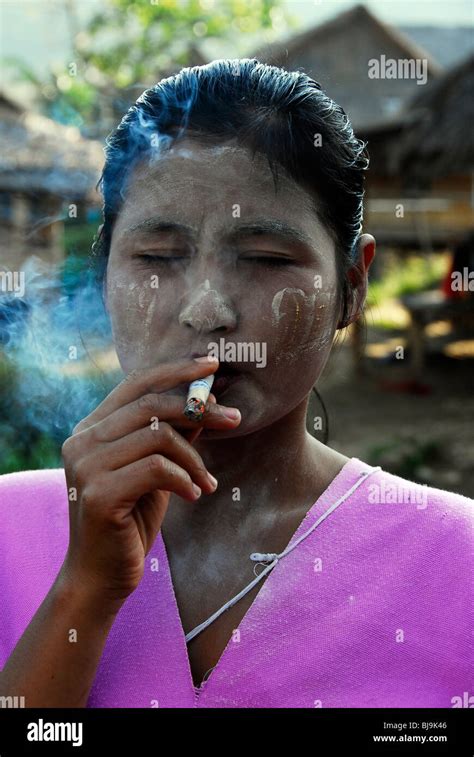 Karen Women Smoking Weed Umpium Refugee Camp Thai Burmese Border South Of Mae Sot Tak